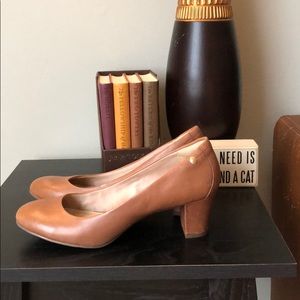 Tan Hush Puppies Heels